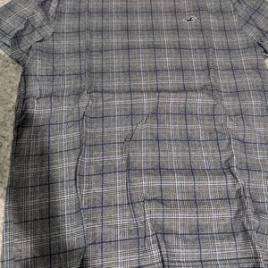 Hollister tees, size L